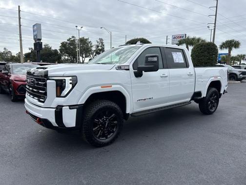 2025 GMC Sierra 2500 AT4
