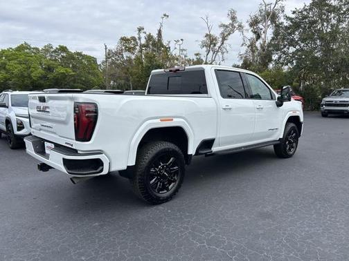 2025 GMC Sierra 2500 AT4