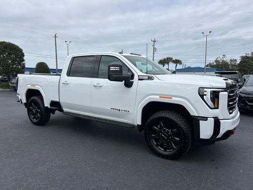 2025 GMC Sierra 2500 AT4