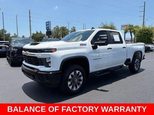 Summit White 2025 Chevrolet Silverado 2500 Custom
