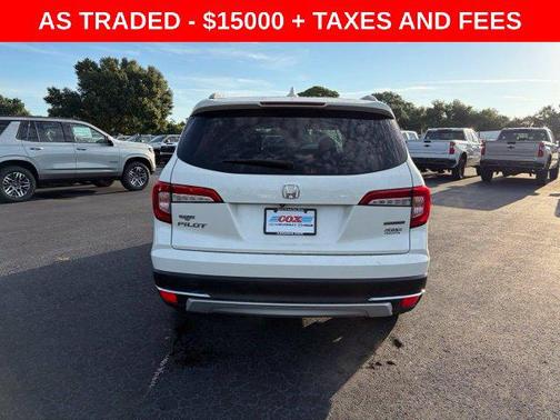 White Diamond Pearl 2019 Honda Pilot Touring 8-Passenger