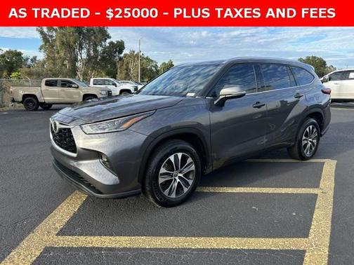 2021 Toyota Highlander XLE
