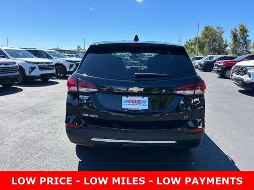 Mosaic Black Metallic 2024 Chevrolet Equinox 1LT