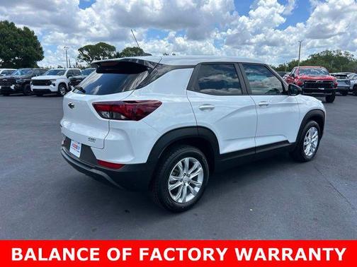 Summit White 2023 Chevrolet Trailblazer LS