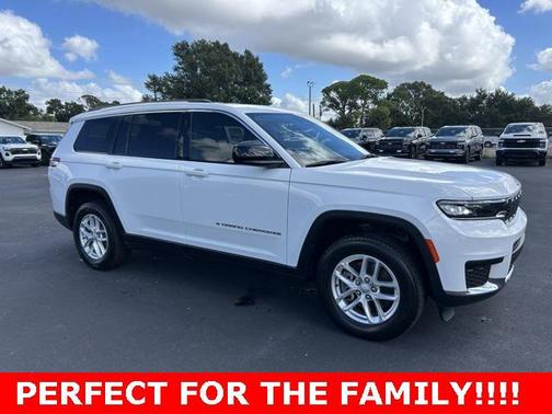 2022 Jeep Grand Cherokee L Laredo