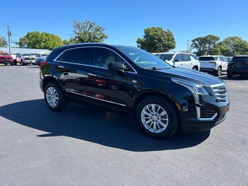 Stellar Black Metallic 2018 Cadillac XT5 Base