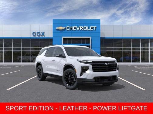 Summit White 2026 Chevrolet Traverse LT