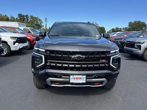 2025 Chevrolet Suburban 4WD Z71