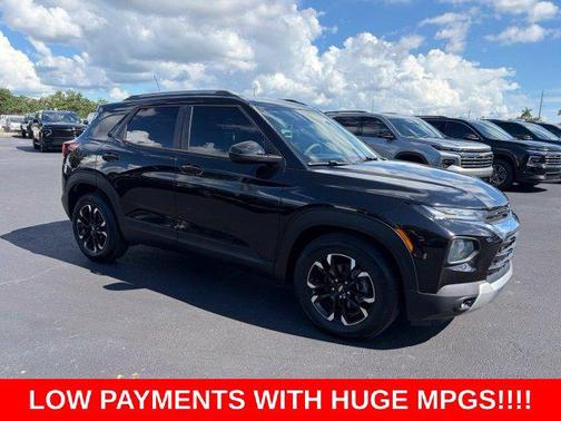 Mosaic Black Metallic 2021 Chevrolet Trailblazer LT