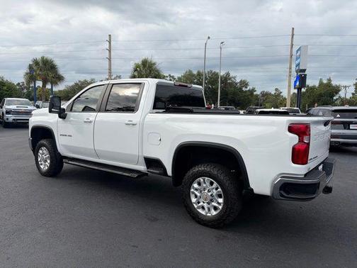Summit White 2023 Chevrolet Silverado 2500 LT
