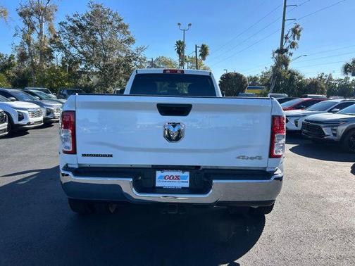 2024 RAM 3500 Big Horn Crew Cab 4x4 8' Box