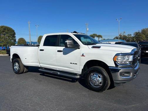 2024 RAM 3500 Big Horn Crew Cab 4x4 8' Box