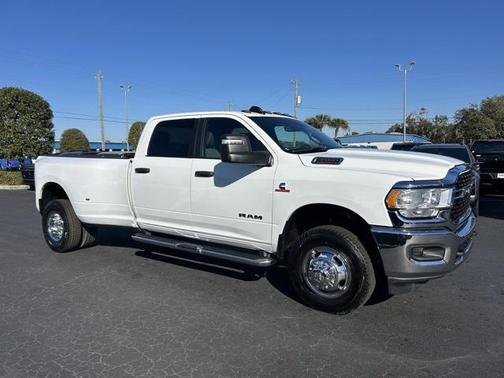 2024 RAM 3500 Big Horn Crew Cab 4x4 8' Box