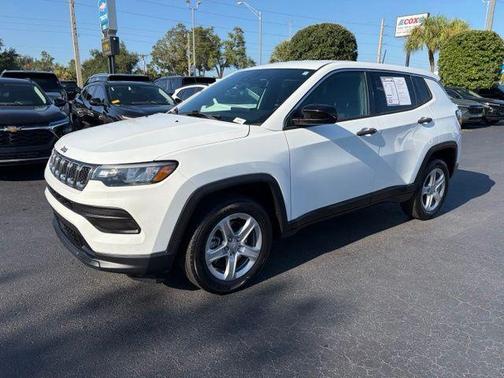 Bright White Clearcoat 2023 Jeep Compass Sport