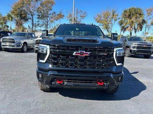 2025 Chevrolet Silverado 2500 4WD Crew Cab Standard Bed ZR2