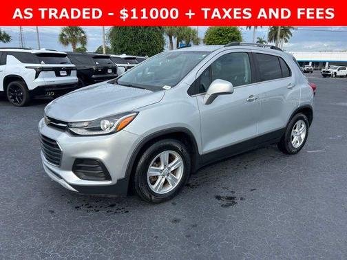 Silver Ice Metallic 2019 Chevrolet Trax LT