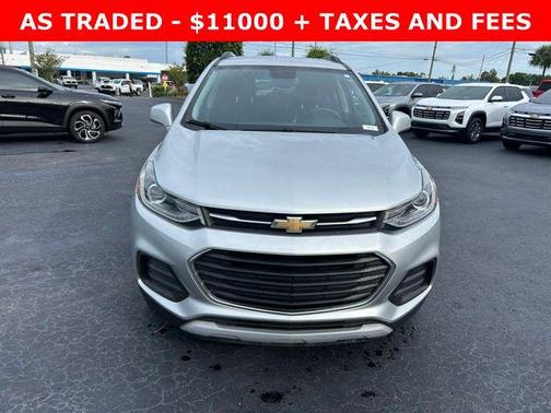 Silver Ice Metallic 2019 Chevrolet Trax LT