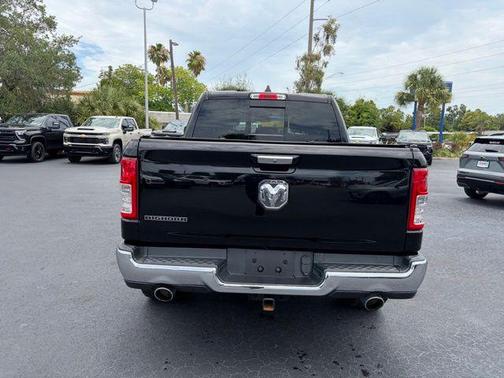 Diamond Black Crystal Pearlcoat 2019 RAM 1500 Big Horn