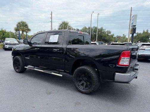 Diamond Black Crystal Pearlcoat 2019 RAM 1500 Big Horn
