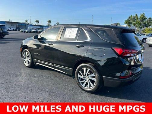 Mosaic Black Metallic 2024 Chevrolet Equinox 1LT