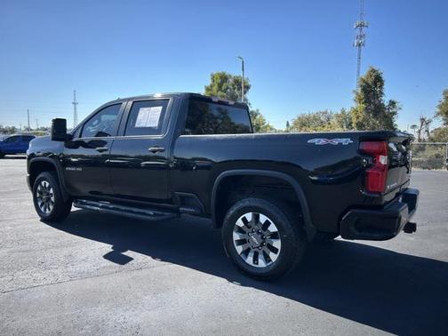 2021 Chevrolet Silverado 2500 Custom