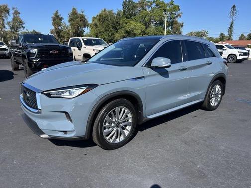2023 INFINITI QX50 LUXE