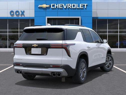 Summit White 2026 Chevrolet Traverse LT