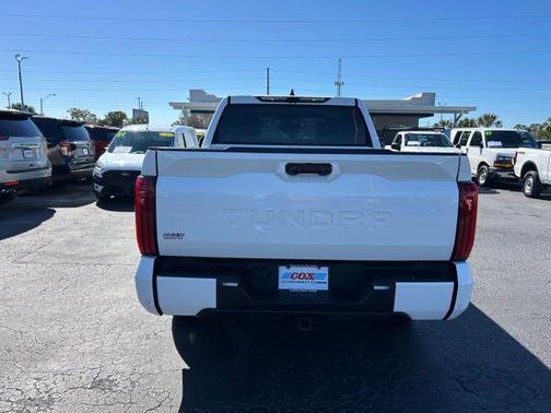 2022 Toyota Tundra SR5