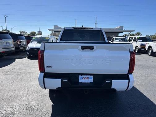 2022 Toyota Tundra SR5