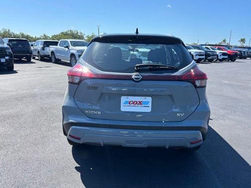 Gray/Super Black 2023 Nissan Kicks SV