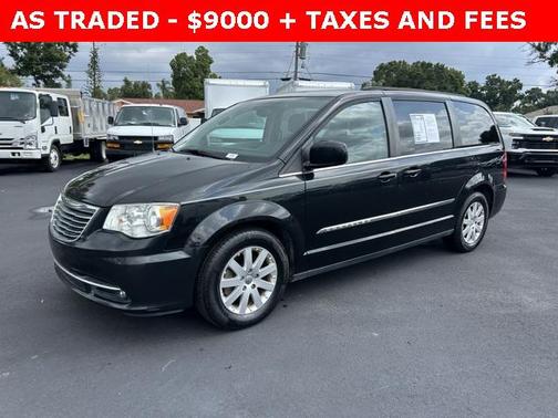 2016 Chrysler Town & Country Touring