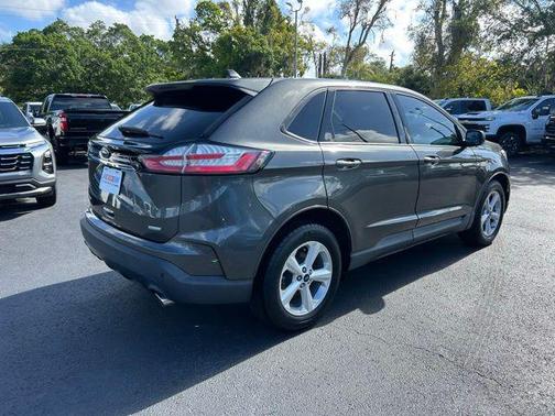 Magnetic Metallic 2020 Ford Edge SE