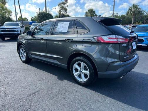 Magnetic Metallic 2020 Ford Edge SE