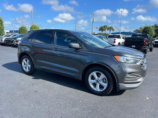 Magnetic Metallic 2020 Ford Edge SE