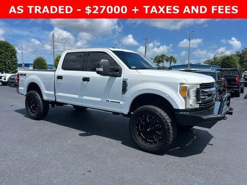 Oxford White 2017 Ford F-250 XLT