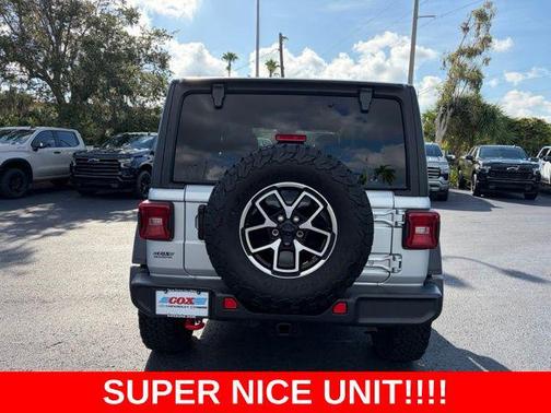 Silver Zynith Clearcoat 2024 Jeep Wrangler Rubicon