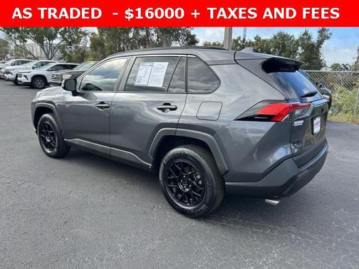 2021 Toyota RAV4 XLE