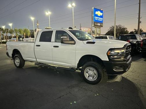 2023 RAM 2500 Tradesman Crew Cab 4x4 8' Box