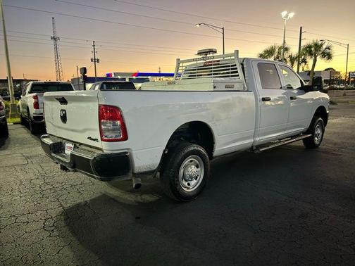 2023 RAM 2500 Tradesman Crew Cab 4x4 8' Box