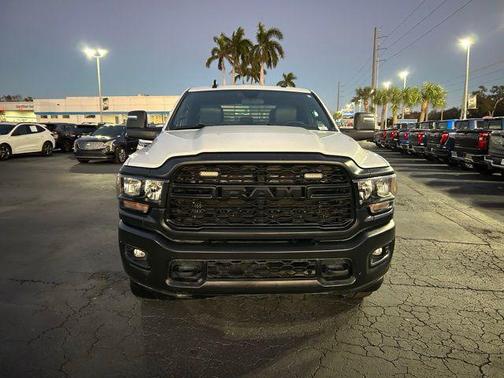2023 RAM 2500 Tradesman Crew Cab 4x4 8' Box