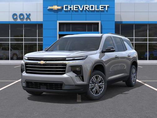 Sterling Gray Metallic 2026 Chevrolet Traverse LT