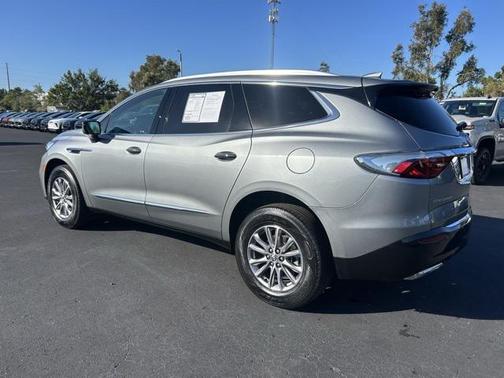 2023 Buick Enclave Essence FWD