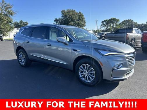 2023 Buick Enclave Essence FWD