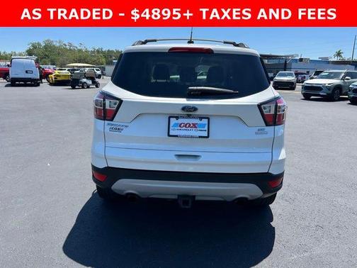White Platinum Metallic Tri-Coat 2017 Ford Escape SE
