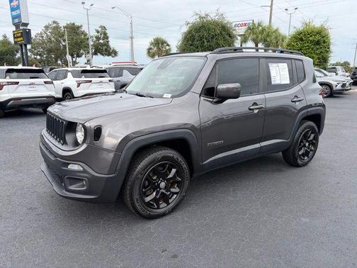 Granite Crystal Metallic Clearcoat 2017 Jeep Renegade Latitude