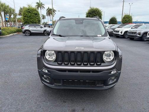 Granite Crystal Metallic Clearcoat 2017 Jeep Renegade Latitude