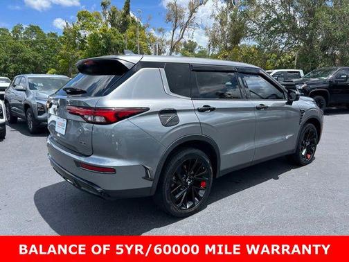 Mercury Gray Metallic 2024 Mitsubishi Outlander SE S-AWC