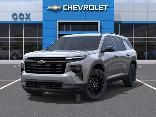 Sterling Gray Metallic 2026 Chevrolet Traverse LT