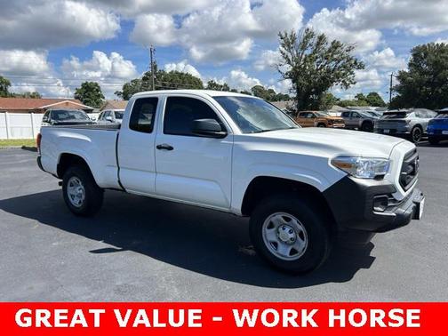 2022 Toyota Tacoma SR