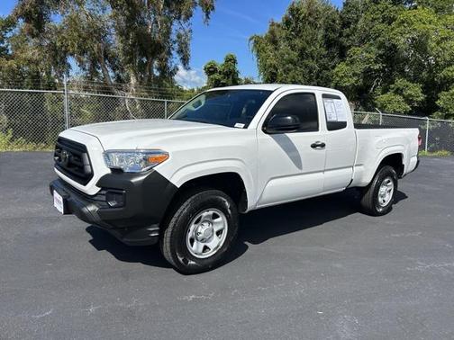 2022 Toyota Tacoma SR